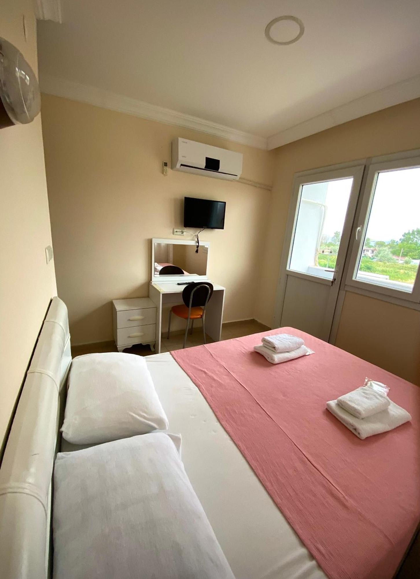 Mandarin Beach Hotel Ґумулдур Екстер'єр фото