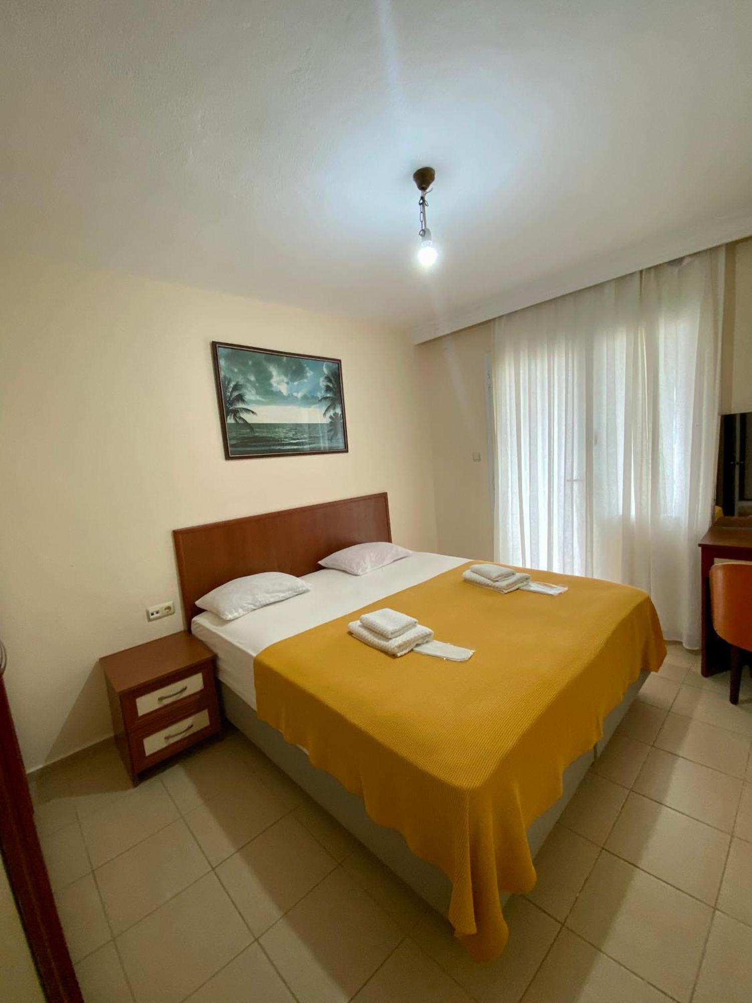Mandarin Beach Hotel Ґумулдур Екстер'єр фото